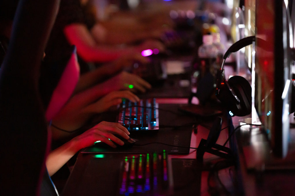 オンラインゲーム