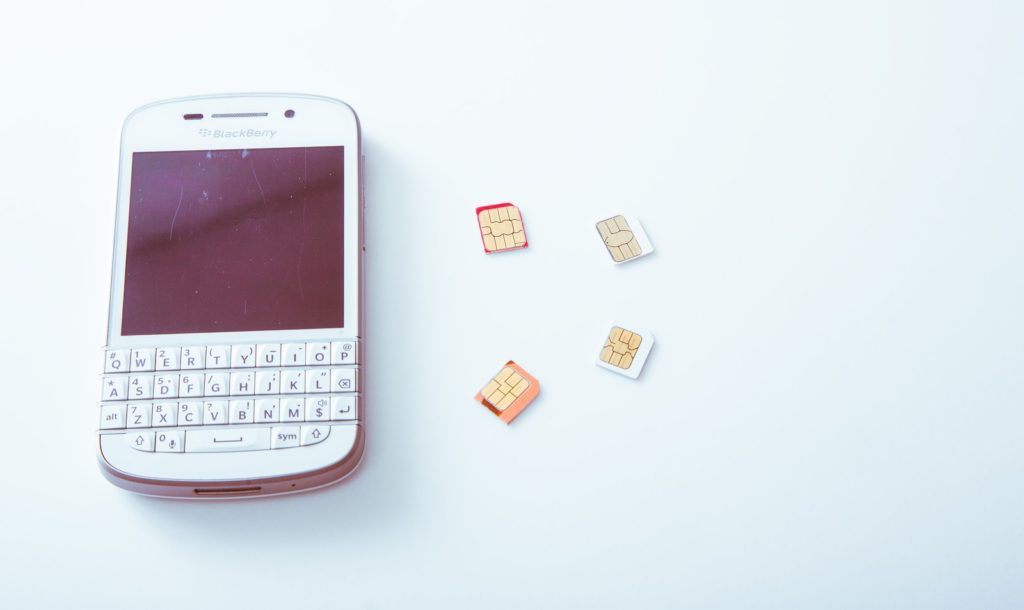 プリペイドSIMとは？